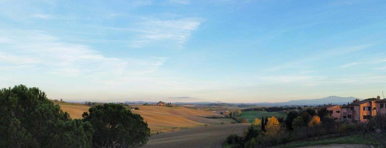 Agriturismo La Terrazza Sul Mangia เซียนา ภายนอก รูปภาพ