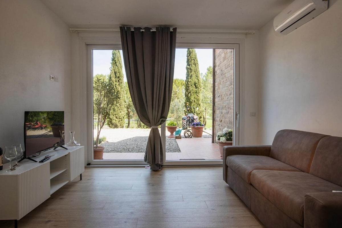 Agriturismo La Terrazza Sul Mangia เซียนา ภายนอก รูปภาพ