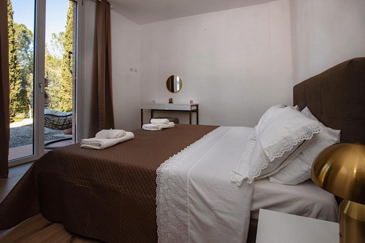 Agriturismo La Terrazza Sul Mangia เซียนา ภายนอก รูปภาพ